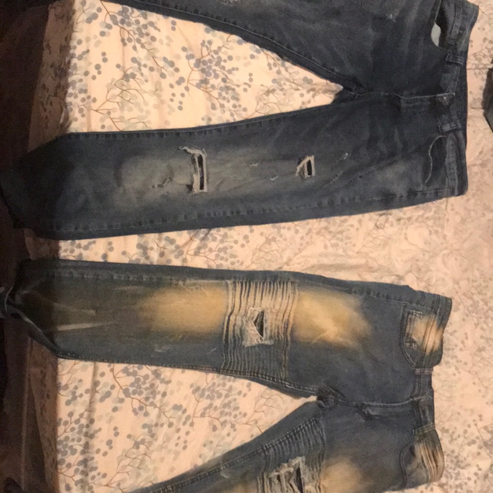 Two pairs of jeans... Slim Fit... 32/34